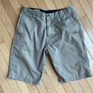 Men’s Volcom khaki board shorts Size 32